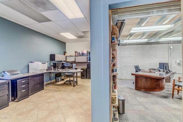 7118 W Frier Dr, Glendale, AZ 85303